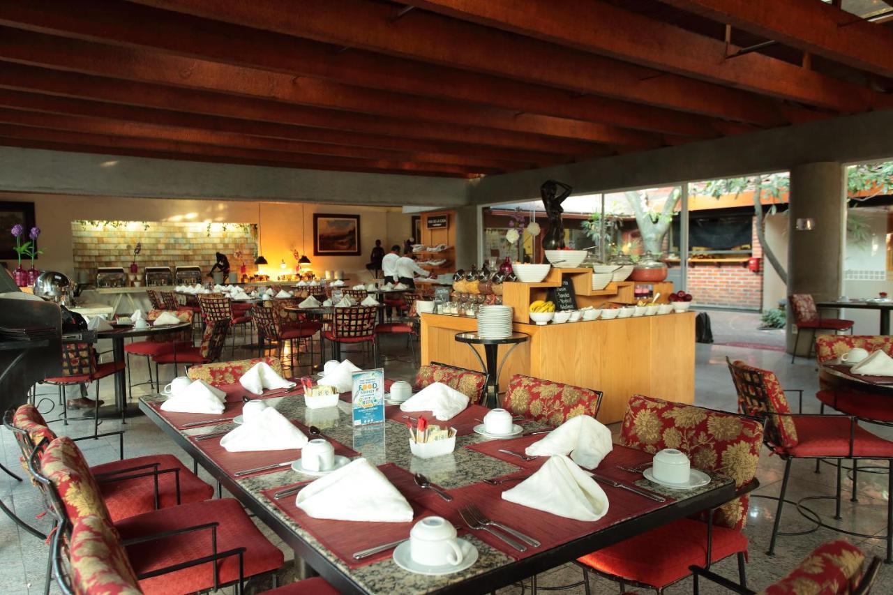 Hosteria Las Quintas Hotel Restaurante Bar Куэрнавака Экстерьер фото